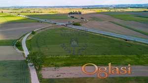 Odličan plac prema izlazu kaća